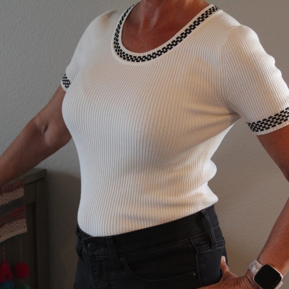 WHBM short sleeve sweater top - Picture 3 of 5